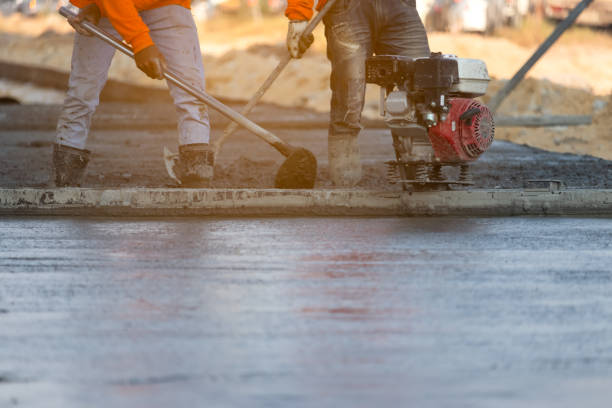 Best Concrete Flooring Contractor  in Emporia, VA